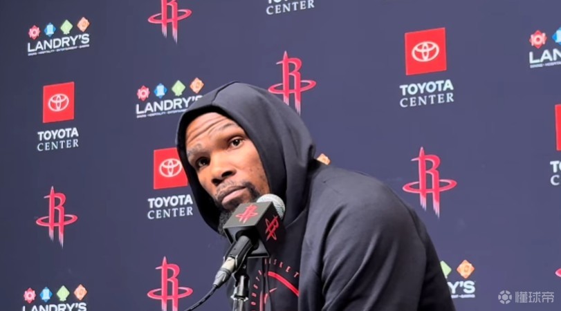 杜兰特：我们本质上是防守型球队；我得改改一直蹲底角的想法